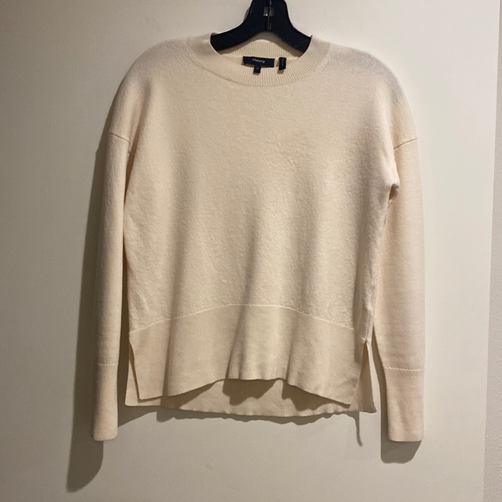 Theory women’s merino wool sweater ivory - petite